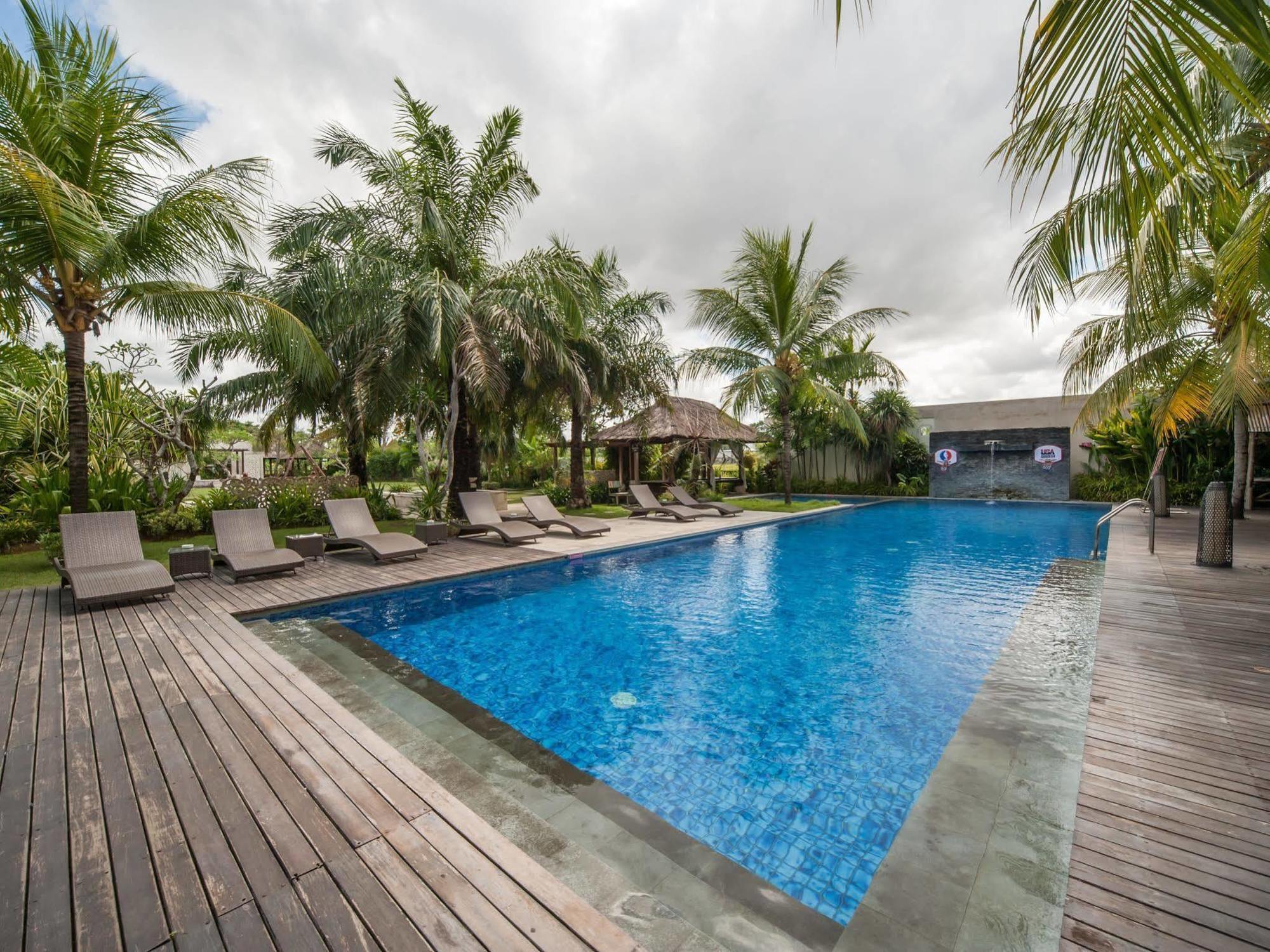 Seminyak Garden Hotel Dalung  Exterior photo