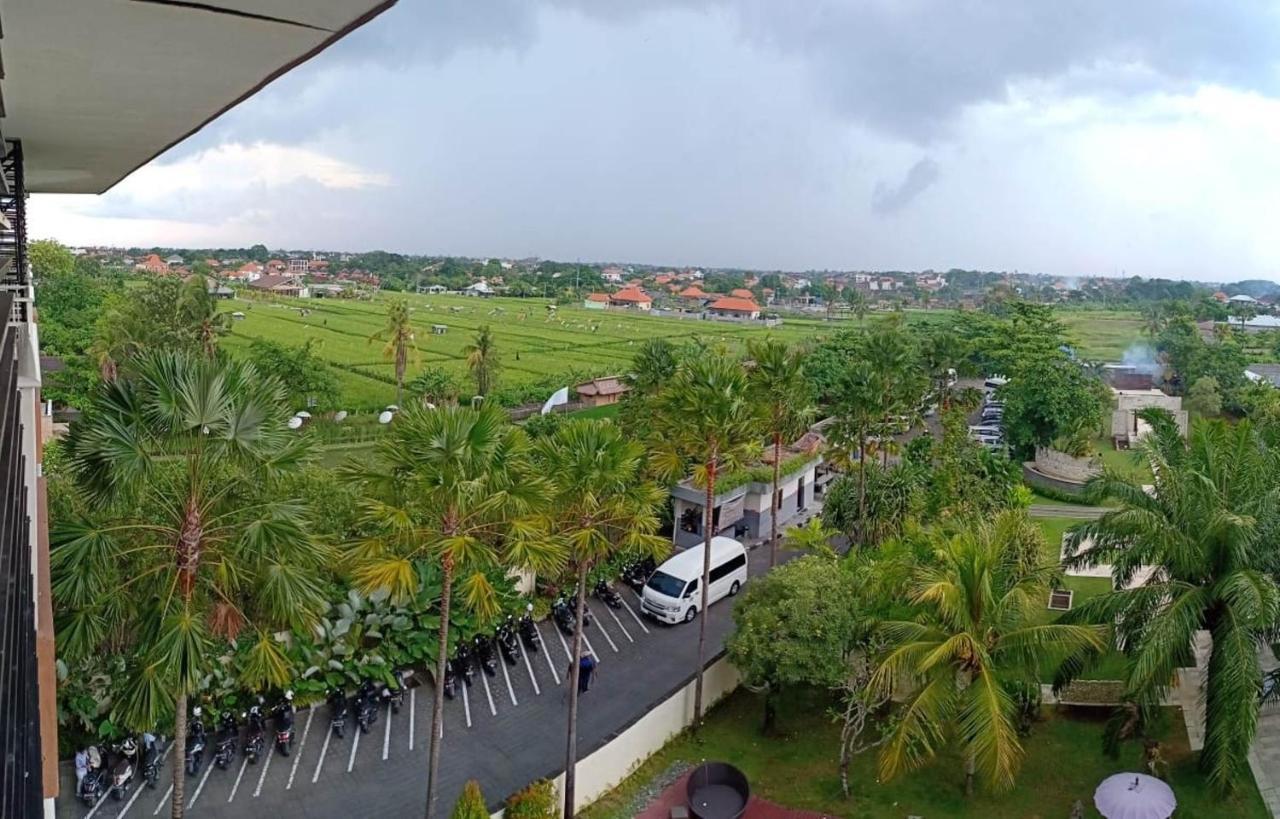 Seminyak Garden Hotel Dalung  Exterior photo